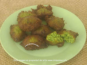 tortas de chocolo, torticas de de chocolo, maiz tierno, elote, como hacer torticas de chocolo, granos, masa, sal, panela, aceite, fritas, cebolla verde, quesos,  fotos, imagen, imagenes, fotografas,  dibujos,  graficos colombianos,platos tipicos ce coombia, populares