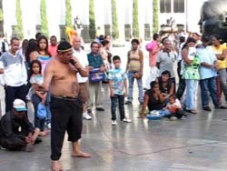  culebrero paisa, culebrero antioqueo, culebrero colombiano, discurso del culebrero, perorata de culebrero,  fotos, imagenes,  fotografias, dibujos, culebreros,  dibujos, graficos, caricaturas,
que es un culebreo, culebrero  Colombian,yerbatero, lenguaje, halantinosos, discursos de culebrero 